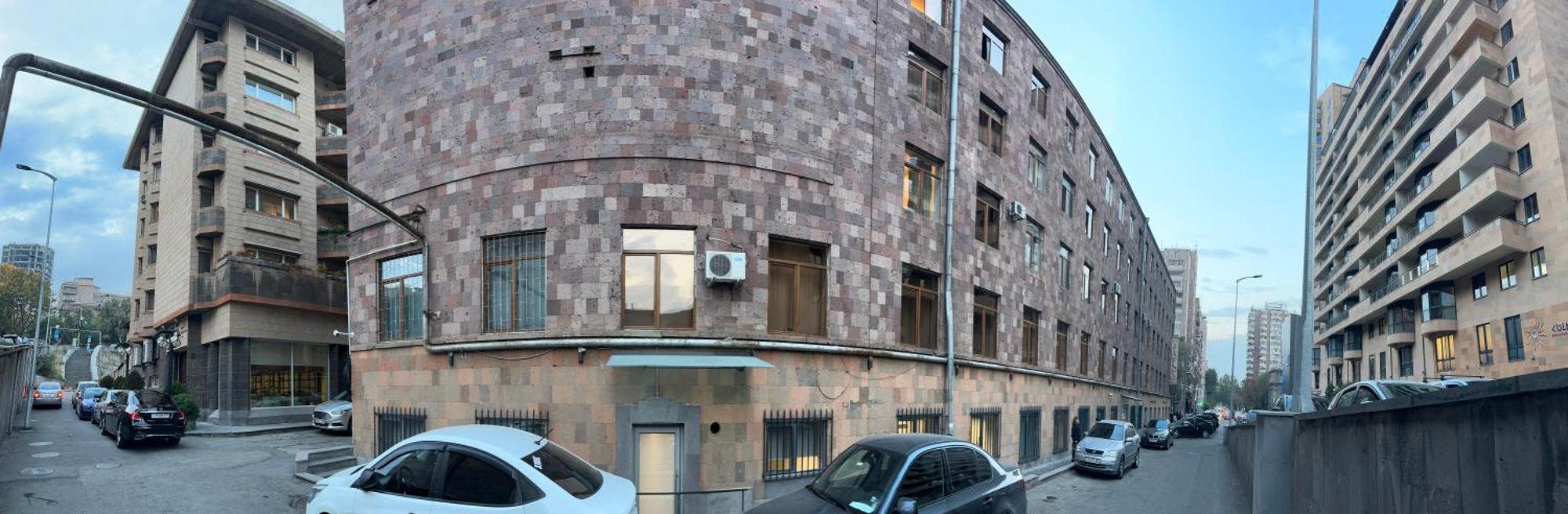 Comfortable Apartment In Center Erevan Esterno foto