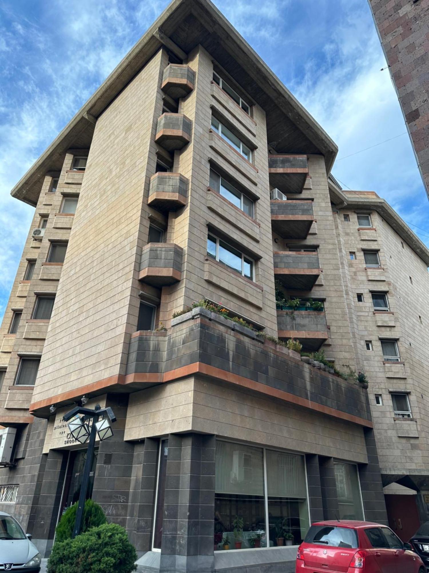 Comfortable Apartment In Center Erevan Esterno foto