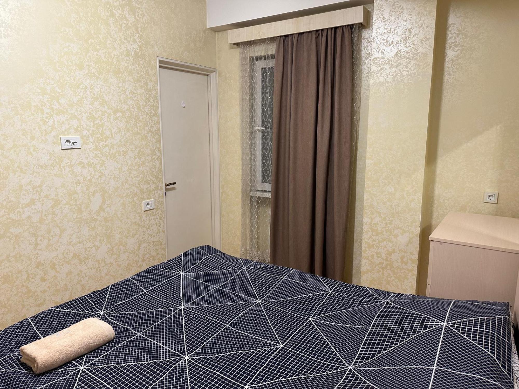Comfortable Apartment In Center Erevan Esterno foto