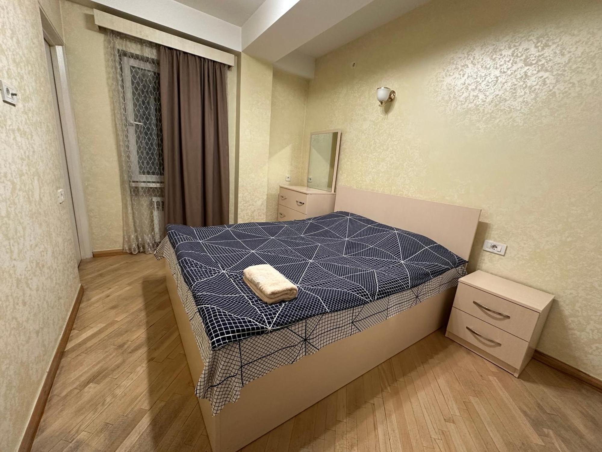Comfortable Apartment In Center Erevan Esterno foto
