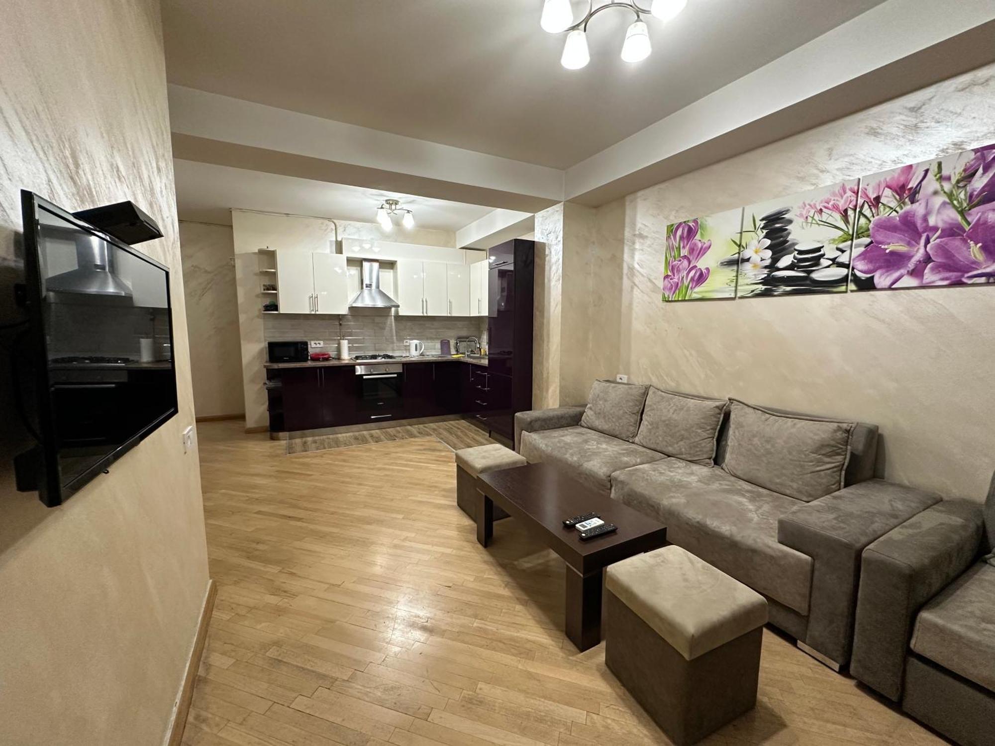 Comfortable Apartment In Center Erevan Esterno foto